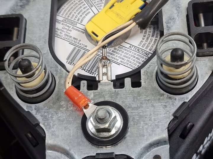 фото №9, Подушка безопасности подушка безопасности руль оригинальный номер 5p0880201h seat altea 05r