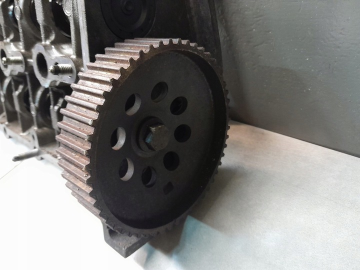 фото №8, Кришка клапанів вали vectra c 1.9 cdti 55194358