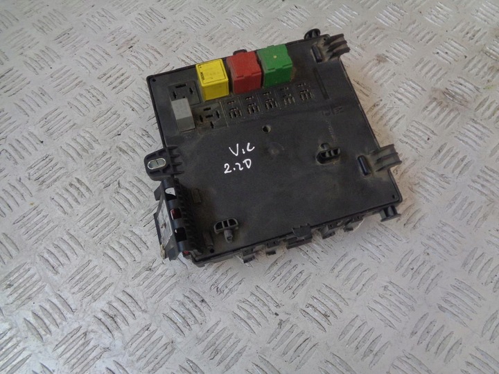 фото №1, Коробка предохранителей bsi signum vectra c 2.2 dti