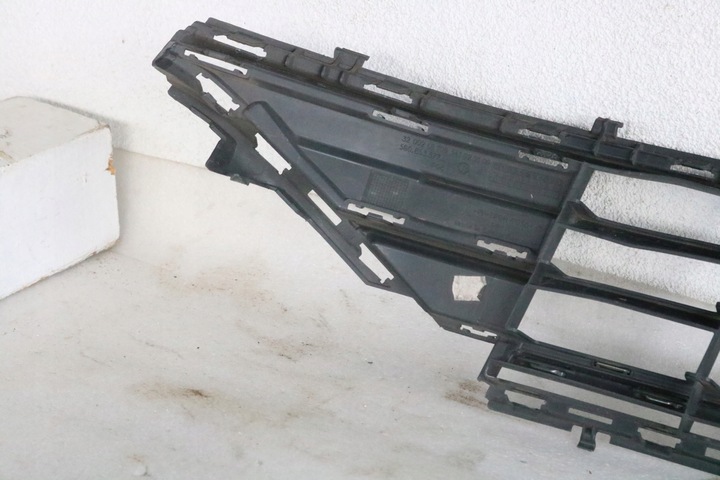 фото №11, Golf vii рестайлінг решітка бампера перед 5g0853677l