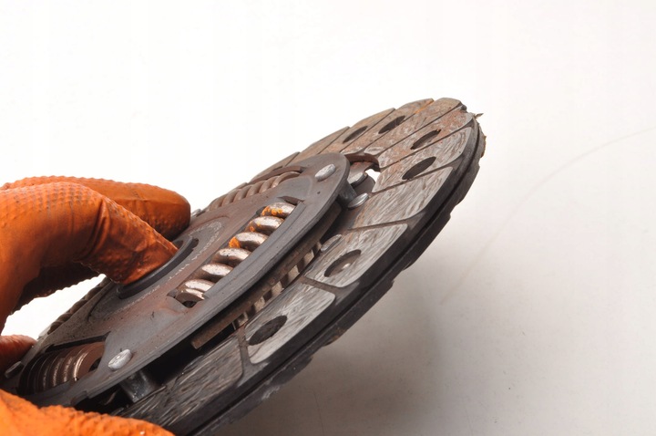 фото №6, Mg zs 1.5 vti 15s4c сцепление диск прижим 10398816 10353514 10261236