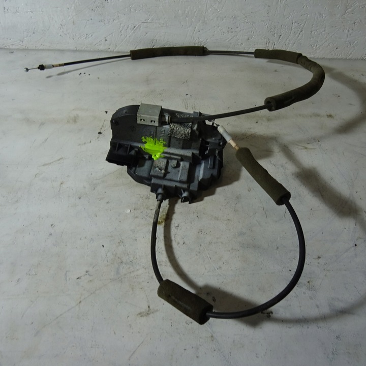 фото №1, Infiniti fx30 ii замок дверь зад правые