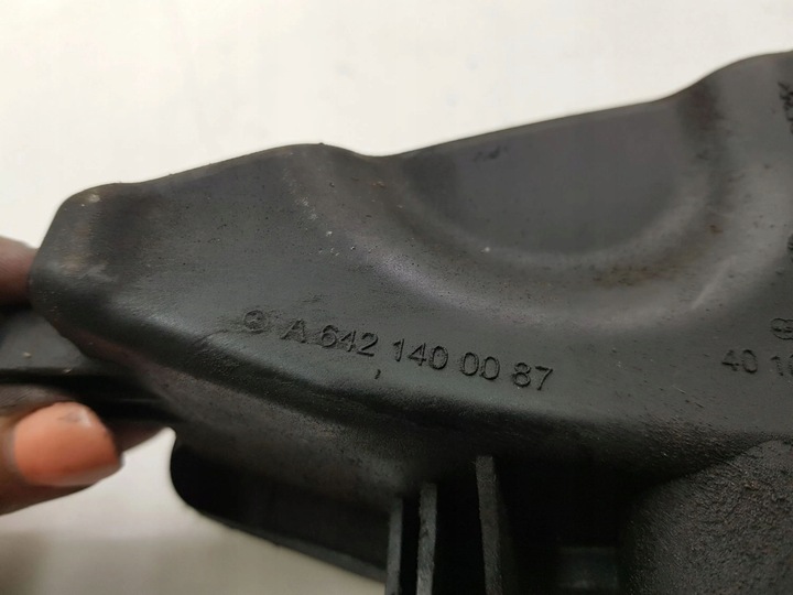 фото №6, Mercedes-benz r w251 2007 резонатор / повітропровід повітря