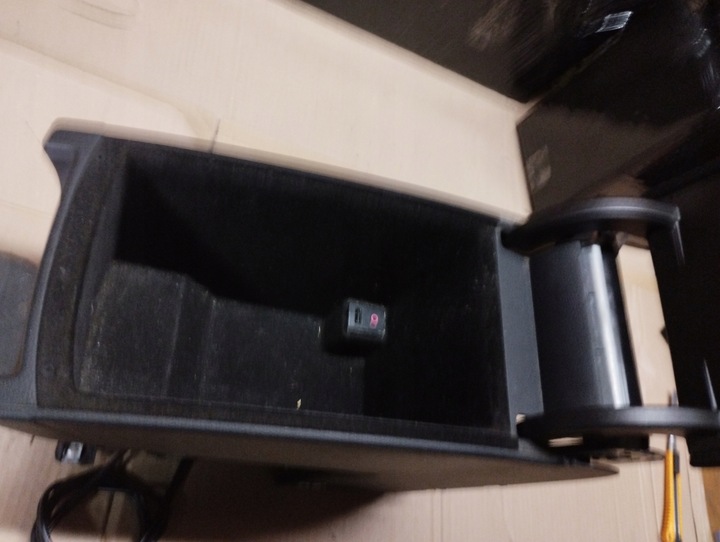 фото №5, Подлокотник vw passat b6,2008r.