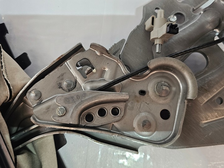 фото №5, Ford mustang 15 - тормоз ручной fr3c2780bk usa