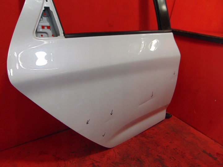 фото №5, Renault zoe белый жемчуг дверь правые зад аксессуары