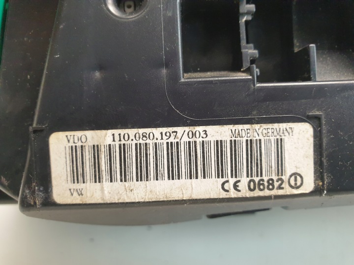 фото №8, Vw passat b5 fl 2.3 v5 панель приладів 3b0920807e