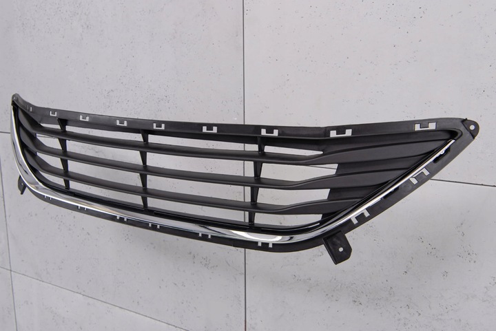фото №10, Hyundai elantra v md 2010-2013 решётка бампера средняя 865603x000