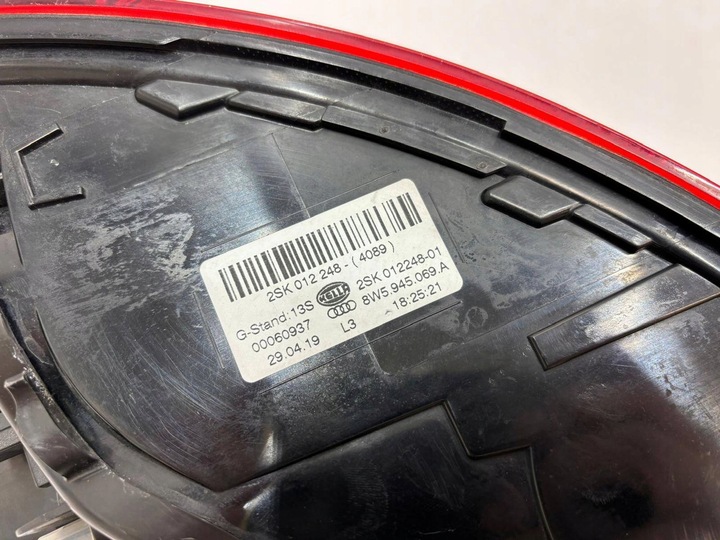 фото №8, Audi a4 b9 8w5 sedan лампа ліва зад задня 8w5945069a