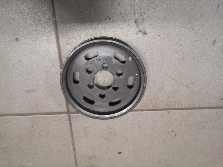 фото №1, Колесо пасове насоса audi a4 b8 2.0 tdi 038145255b