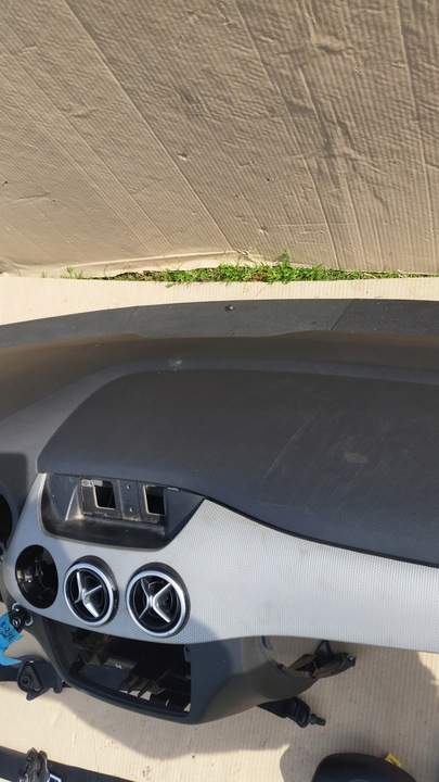 фото №13, Mercedes b-klasa w246 панель консоль подушки ремені 11-14