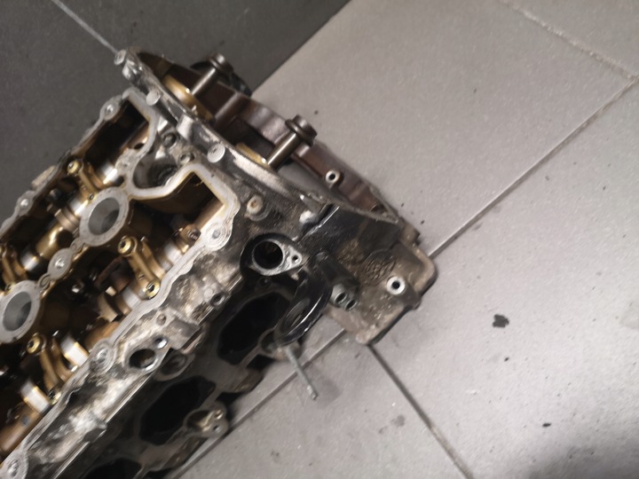 фото №10, Головка правая комплектная audi a6 c6 3.2 06e103374b