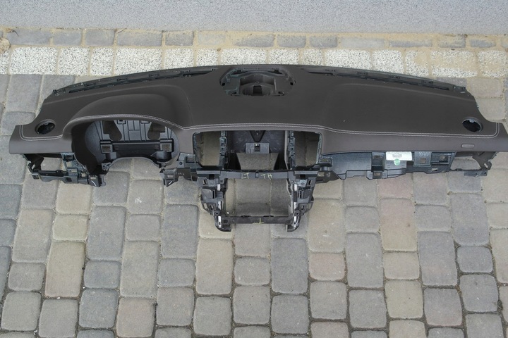 фото №1, Mercedes gle w292 gls 166 gl ml кожа защита колонки консоль