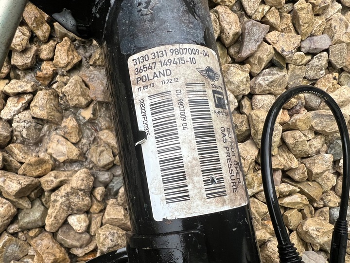 фото №3, Mini cooper r55 r56 поворотный кулак амортизатор левая