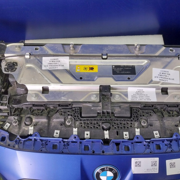 фото №5, Bmw g26 i4 капот крыло бампер usa замороженный синий x1e p2