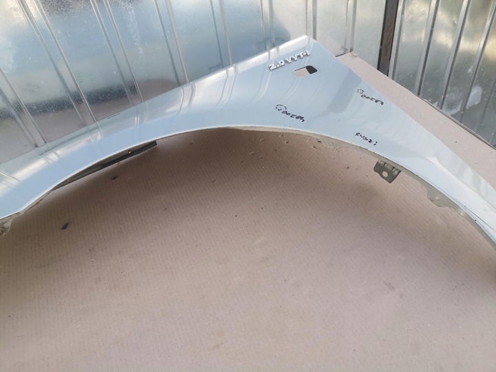 фото №13, Крыло левый перед toyota avensis t25 03-06