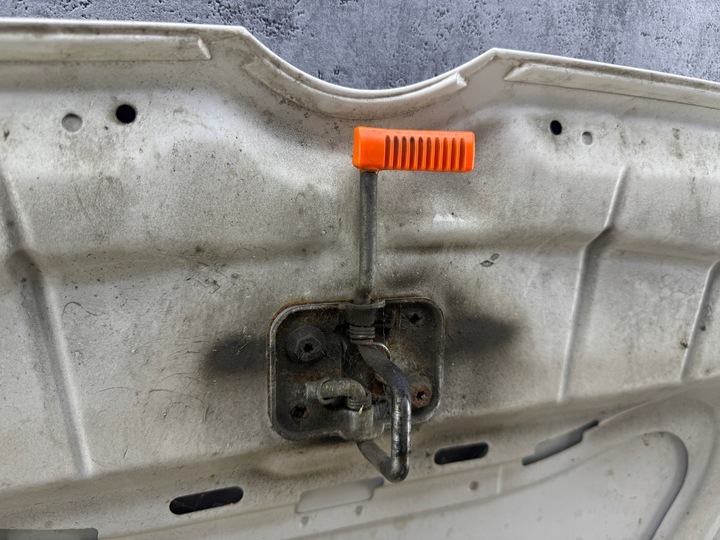 фото №14, Капот кришка двигуна volkswagen polo v 6r - лак lb9a w колір