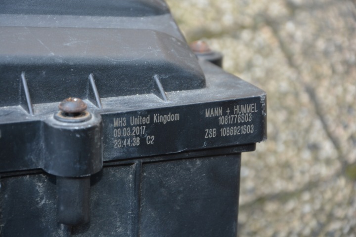 фото №12, Корпус фільтра повітря vw passat b8 5q0129601ac 5q0129607aa