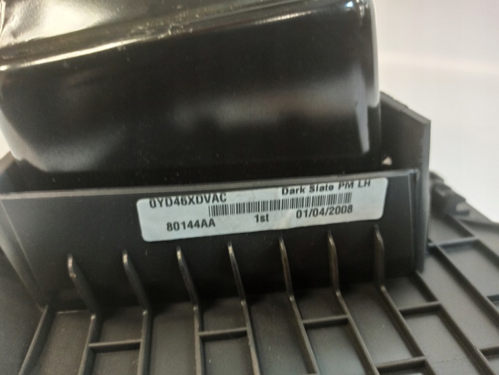 фото №16, Dodge caliber подушка безопасности пассажира p05108037aa