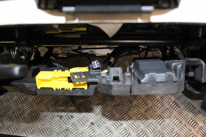 фото №10, Bmw 3 g20 sport оббивка сидіння диван обшивки