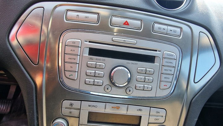 фото №1, Радио mk4 mondeo 2009r исправные 6000cd з код состояние bdb