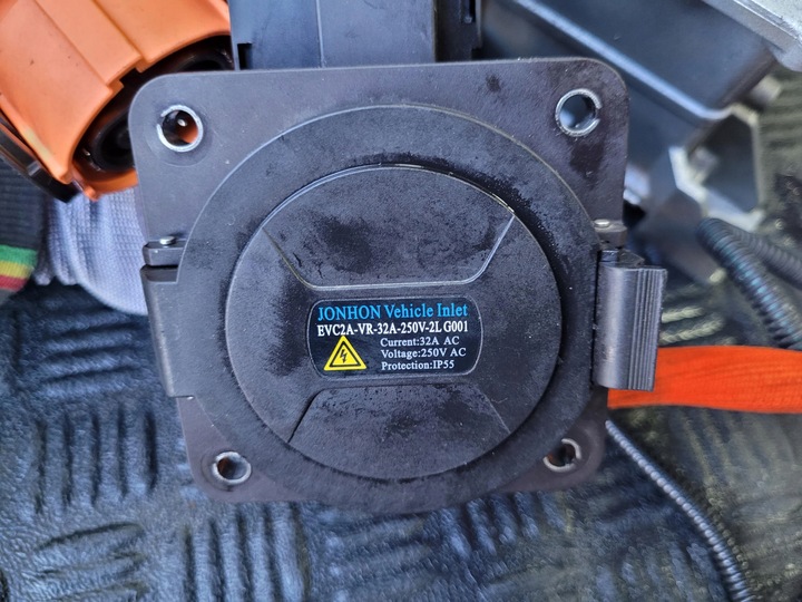 фото №6, Конвертер инвертор зарядное устройство гнездо зарядки преобразователь dacia spring