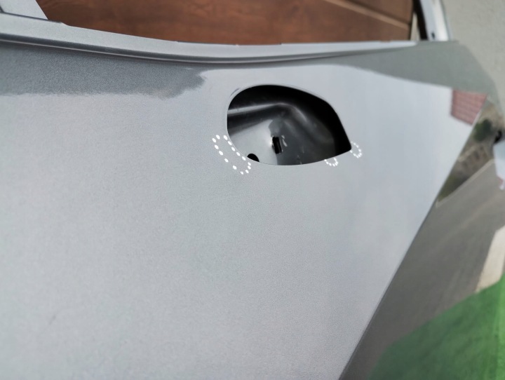 фото №10, Двері ліві перед bmw 2 active tourer u06 7932379 oem номер ущільнювач сріблястий гарний