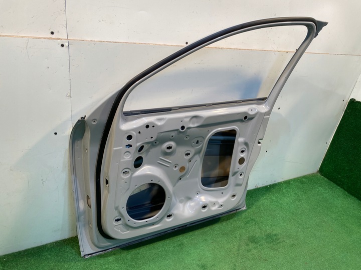 фото №14, Porsche macan 95b двері правий перед передні праві планка