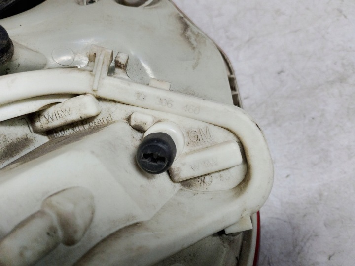 фото №11, Opel astra j hb фара права зад задняя 13306460 европа