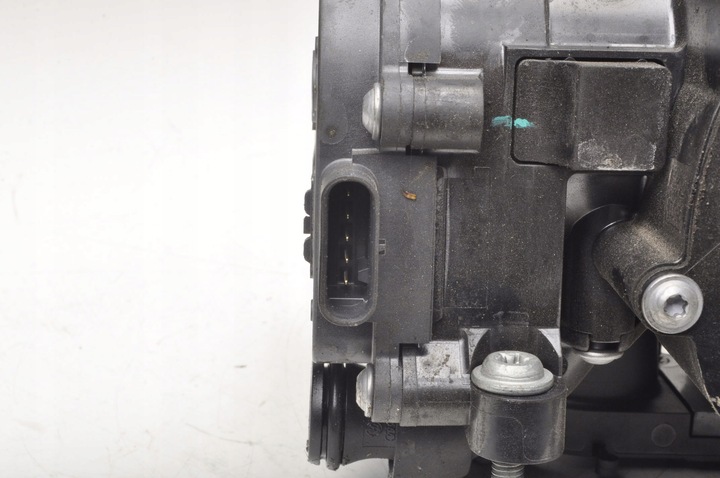 фото №6, Audi a4 b9 2.0 tfsi насос води 06l121111m