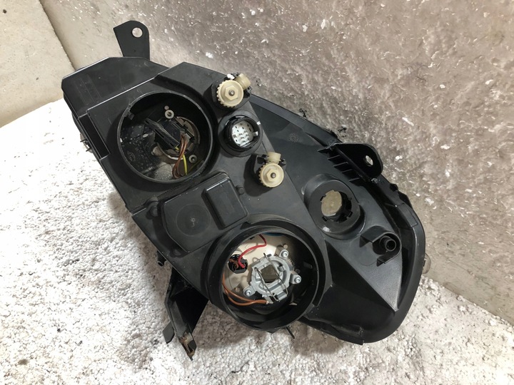 фото №10, Lancia ypsilon ii рестайлінг лампа перед права європа or