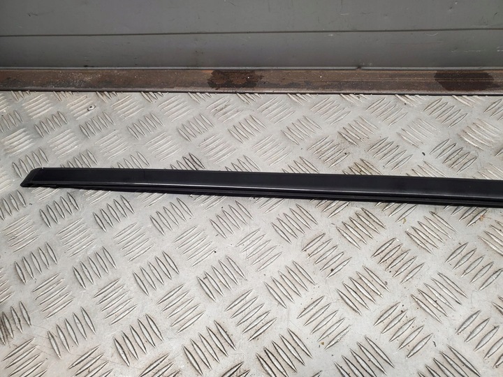 фото №5, Mercedes-benz gl x166 2014 права сторона планка скла лобовий / передній