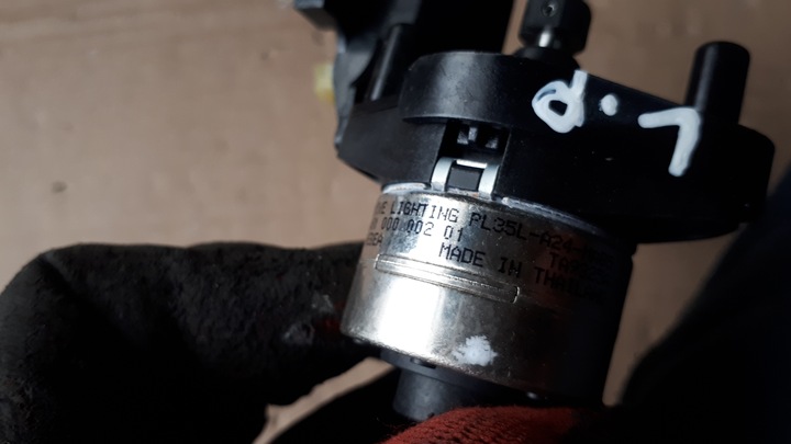 фото №8, S4 b9 a4 8w двигунчик лампи лівий 1481000002