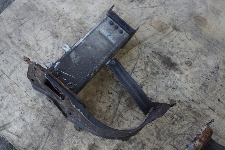 фото №8, Зона зминання права ліва перед mercedes w211