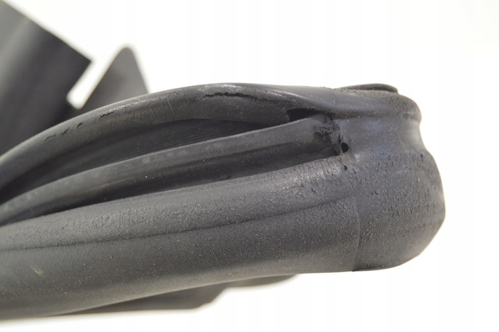 фото №7, Прокладка скла двері ліва зад mercedes cls w219 2197200354