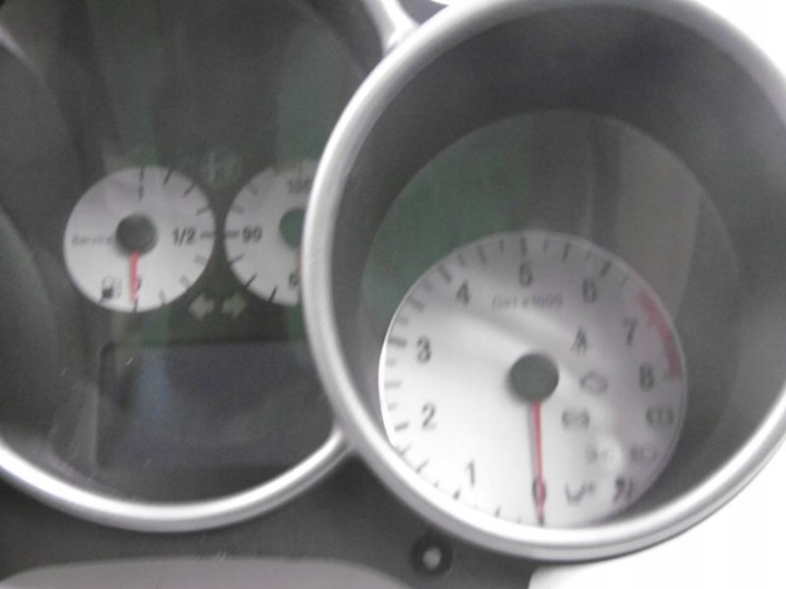 фото №12, Alfa romeo 147 00-04 1,6b панель приладів 735290197