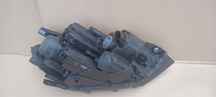 фото №13, Лампа перед передняя левая vw touran iii 3 15-20rok 5tb941005c 030129920100