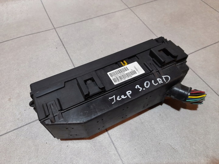 фото №1, Jeep grand cherokee wk 3.0 коробка предохранителей