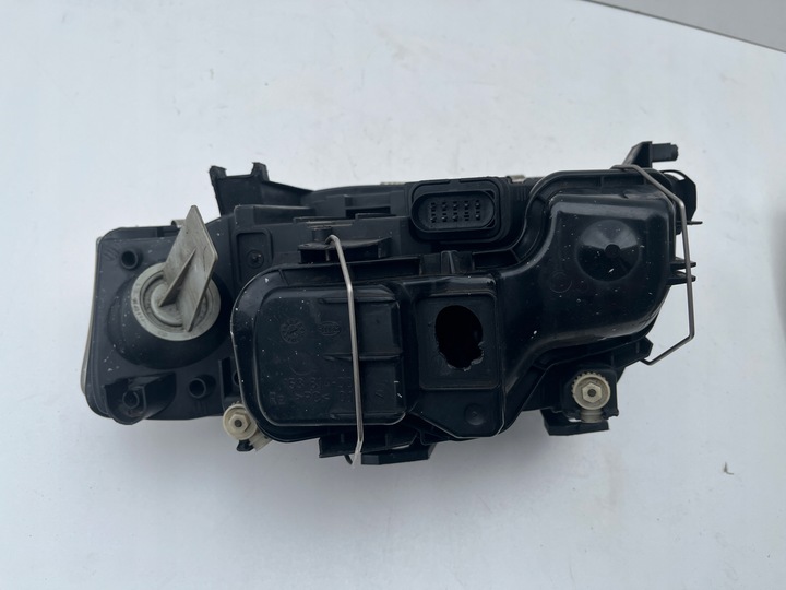 фото №12, Лампа фара перед праві лівий audi a4 b5 рестайлінг hella 99-01r.