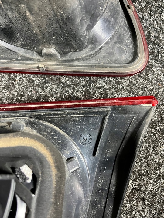 фото №8, Fiat croma ii лампа левая правая зад w крышка багажника комплект 51727252 51727251