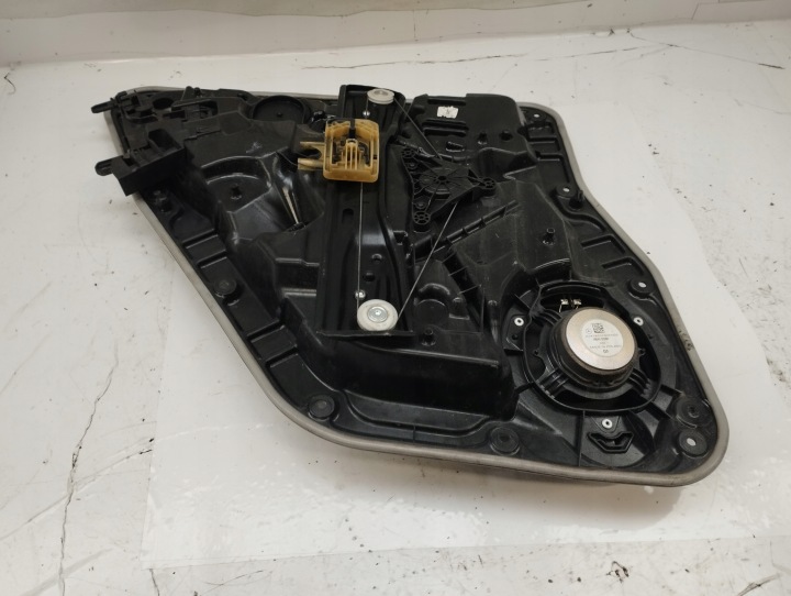 фото №7, Mercedes w177 amg a35 стеклоподъемник правый зад a1777304200