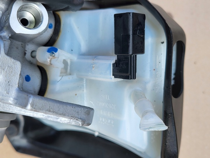 фото №8, Бак насос гальмівна audi a4 b9 8w a5 f5 2.0 tdi 8w0611367 8w0611301 оригінальний номер