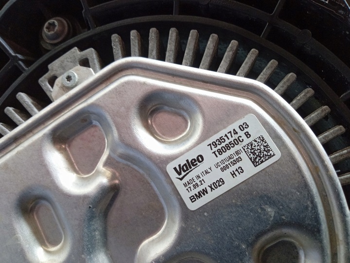 фото №6, Bmw ix i20 комплект радиатор вентилятор 8475355