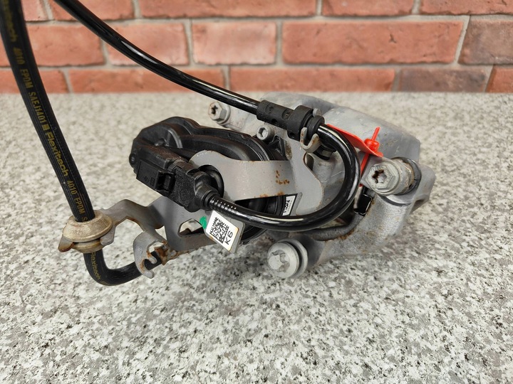 фото №6, Супорт гальмівний праві зад bmw g01 x3 g02 x4 g05 x5 g06 42/20/330 6887386