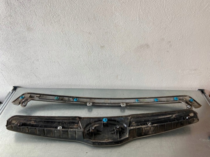 фото №10, Решётка радиатора передний subaru forester iv sj 91121sg000