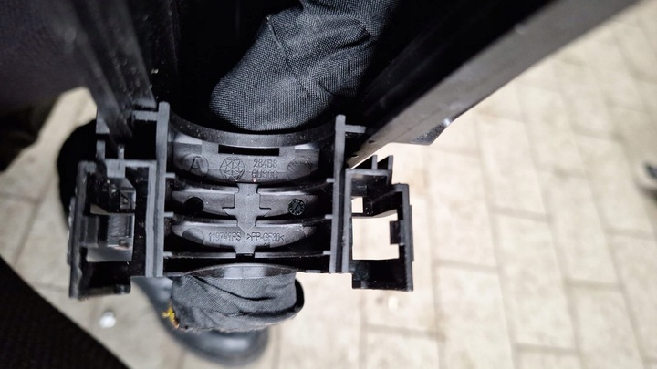 фото №10, Корпус коробка предохранителей renault austral 284b96us0a 284b86us0c