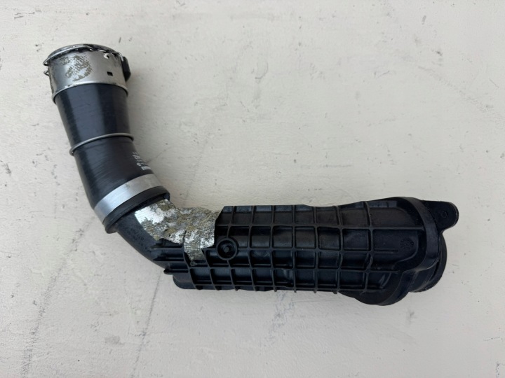 фото №13, Renault clio 3 iii 1.5 dci труба трубка  повітропровід повітря 071753