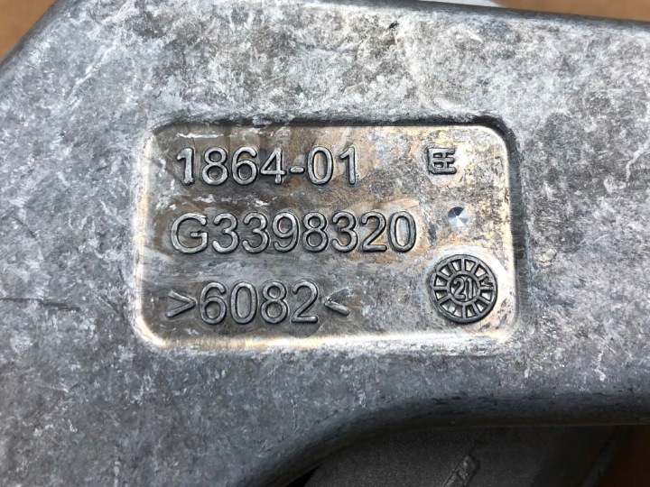 фото №8, Кронштейн подушка кронштейн двигуна 5wa199262f cupra formentor гібрид 1.4 etsi