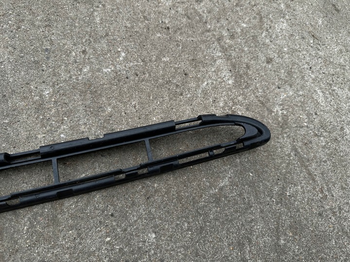 фото №9, Решітка бампера перед renault clio iii