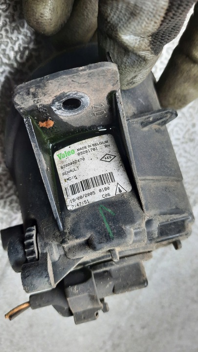 фото №5, Галоген праві перед renault espace iv 2.2d 05r 8200002470